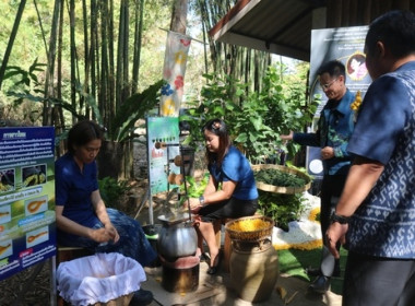 ร่วมพิธีเปิดงานประชาสัมพันธ์แหล่งท่องเที่ยวเชิงเกษตรด้านหม่อนไหม ในโครงการส่งเสริมการท่องเที่ยวเชิงเกษตรด้านหม่อนไหม ปีงบประมาณ พ.ศ. 2569 ... พารามิเตอร์รูปภาพ 3